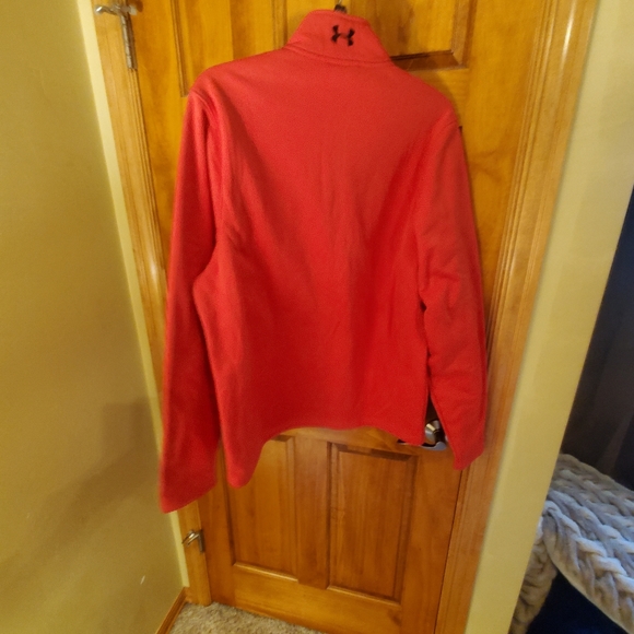 Under Armour Men’s 1/2 Zip  Pullover Red - Picture 3 of 3